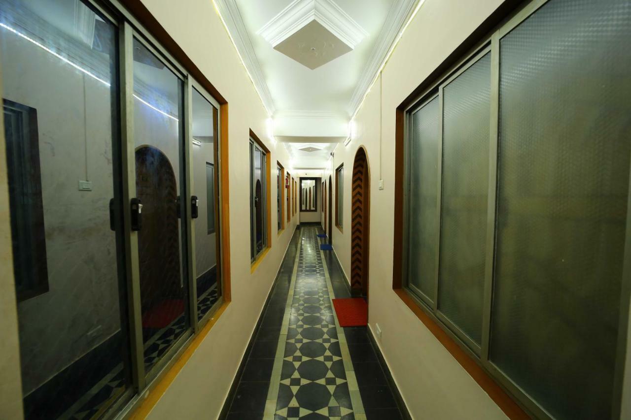 Hotel Shri Swarna'S Palace - A Business Class Hotel Tiruchirappalli Zewnętrze zdjęcie