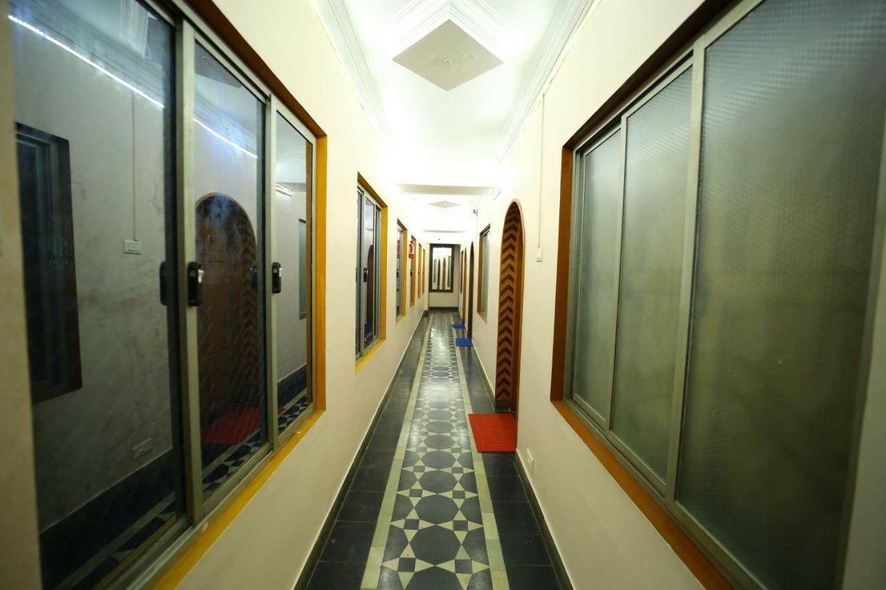 Hotel Shri Swarna'S Palace - A Business Class Hotel Tiruchirappalli Zewnętrze zdjęcie